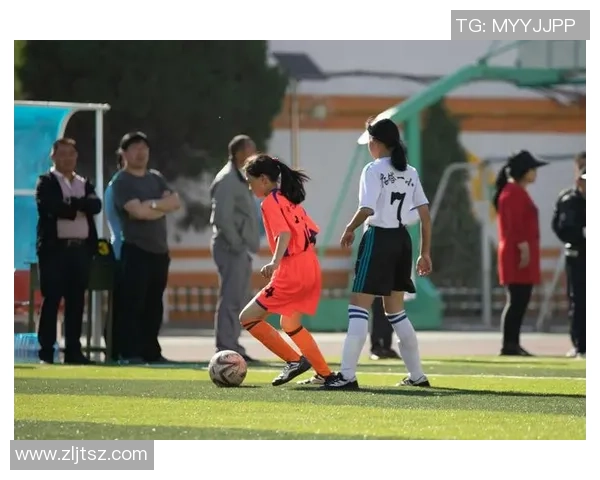 张亚美足球：追逐梦想的女足先锋与中国足球的未来希望