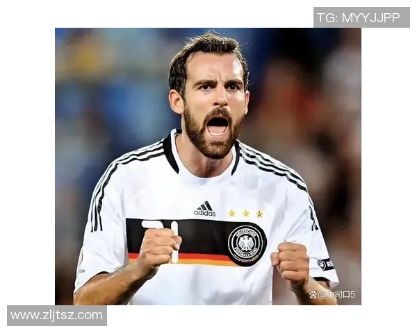 足球明星华丽转身成帅哥引发粉丝热议魅力升级令人惊艳