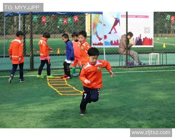 成年学足球的乐趣与挑战如何在球场上实现自我价值与团队精神