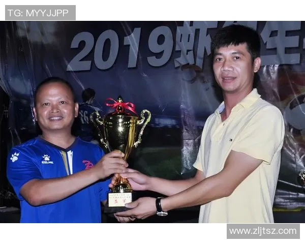 足球明星奥赛洛的传奇人生与绿茵场上的辉煌成就揭秘 足球明星奥赛洛的传奇人生与绿茵场上的辉煌成就揭秘