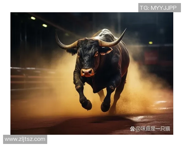 足球明星满背黑豹展现力量与激情的完美结合 足球明星满背黑豹展现力量与激情的完美结合