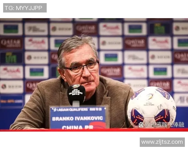 足球明星比赛中突发晕倒事件引发广泛关注视频记录瞬间震惊全场 足球明星比赛中突发晕倒事件引发广泛关注视频记录瞬间震惊全场