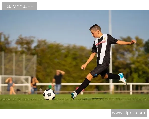 足球明星独白高清图集展现他们的内心世界与职业生涯的真实瞬间 足球明星独白高清图集展现他们的内心世界与职业生涯的真实瞬间
