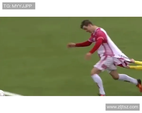 足球明星生气时的搞笑瞬间合集让你捧腹大笑的精彩图片分享