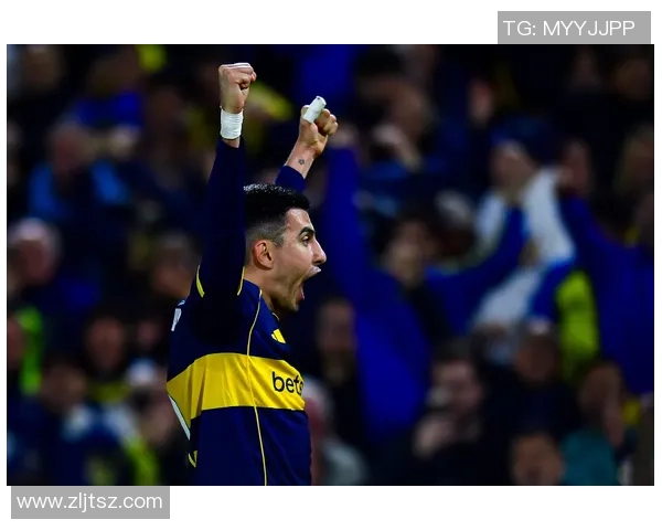 足球明星精彩瞬间慢动作解析图集展现他们的非凡技艺与魅力 足球明星精彩瞬间慢动作解析图集展现他们的非凡技艺与魅力