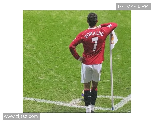 足球明星精彩瞬间踢角球的动感图片展示与分析 足球明星精彩瞬间踢角球的动感图片展示与分析