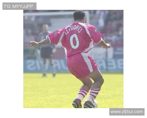 足球明星背后的故事与球服编号的秘密揭秘