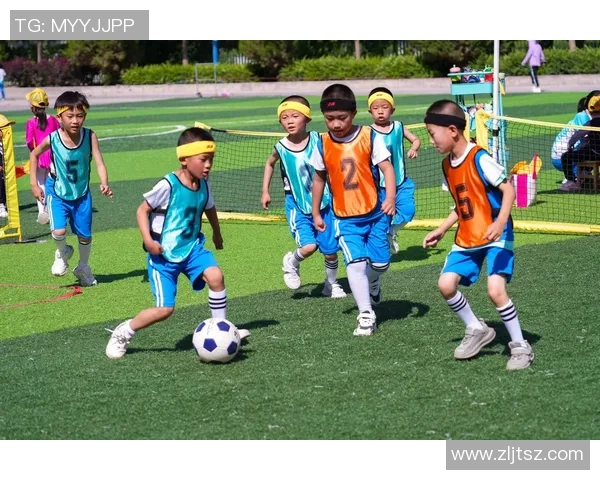 足球明星花式传球技巧展示与精彩瞬间图片合集